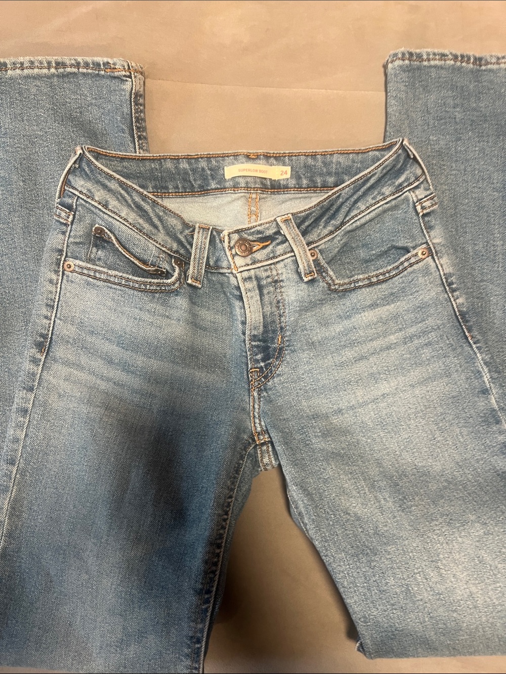 Levi’s Women’s Light Blue Superlow Boot Jeans - Picture 3 of 7